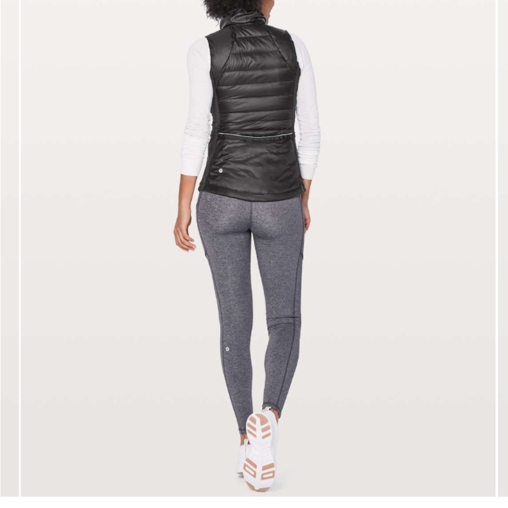 LULUlemon Down for a Run Vest II Black size 4 NWOT